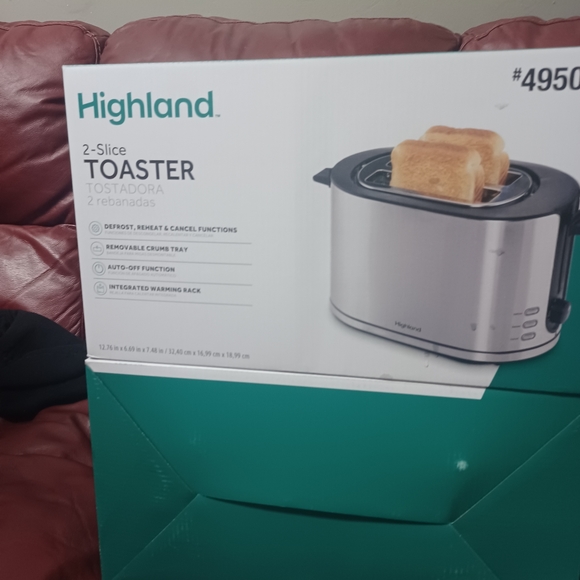 TOASTER 2- SLICE - Picture 1 of 3